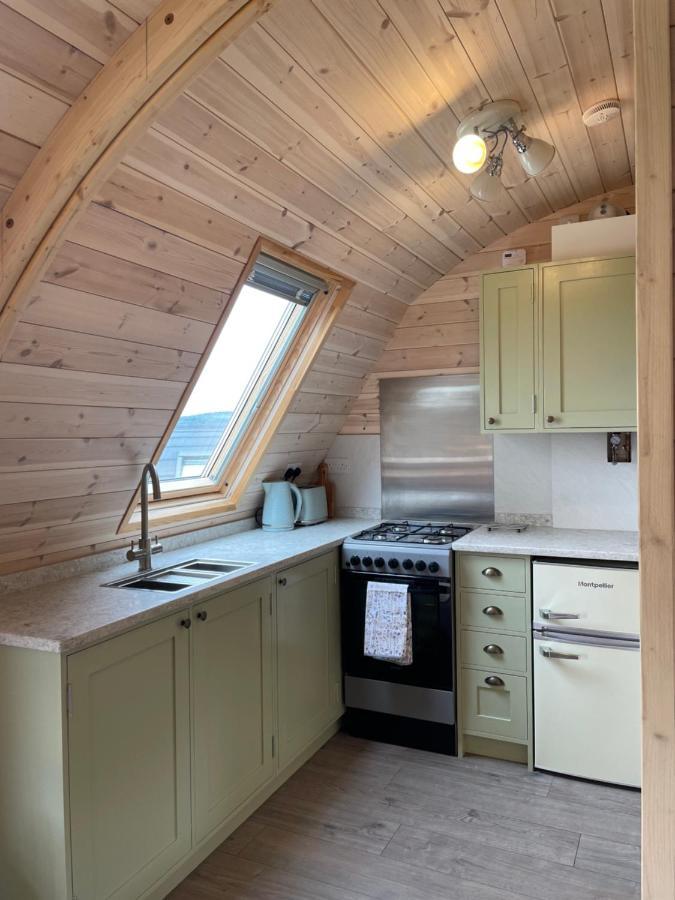 Rabbit Glamping Pod School House Farm Hotel Leighton  Exterior photo