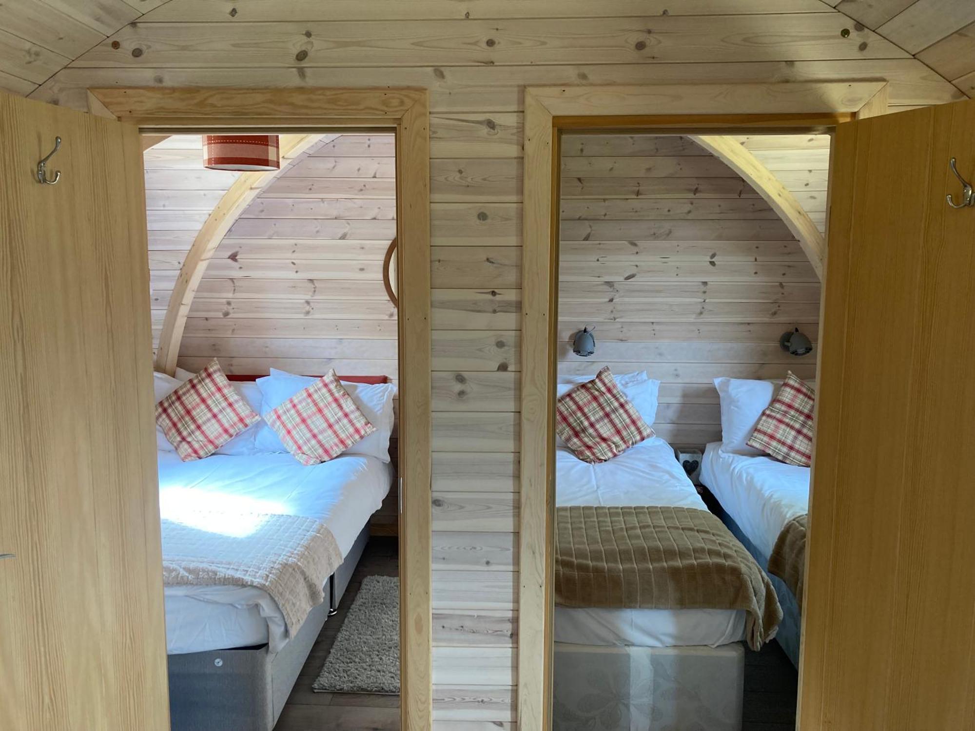 Rabbit Glamping Pod School House Farm Hotel Leighton  Exterior photo